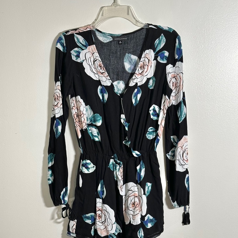 Kendall & Kylie Black and White Floral Long Sleeve Romper